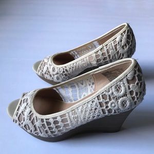 American Eagle Lace Wedge Heels